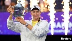 Елена Рыбакина