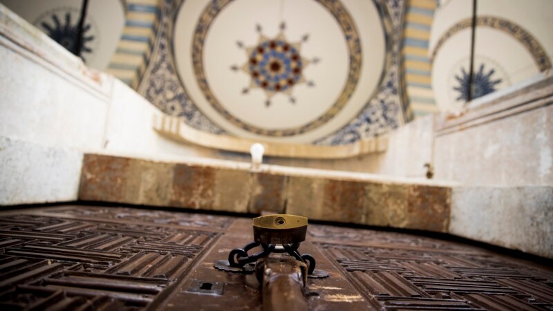 BIK: Fitër Bajrami nuk do të falet në xhami
