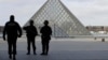 French Soldier Shoots Machete-Wielding Man At The Louvre