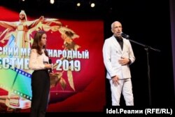 Биби Насери