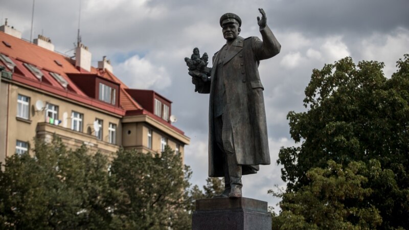 პრაღაში მეორე მსოფლიო ომის დროინდელი მარშლის ძეგლის გადატანამ მოსკოვის გაბრაზება გამოიწვია