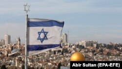 Udruženja za ljudska prava u Izraelu upozorili su da je zakon diskriminatoran i da će se "verovatno koristiti isključivo protiv palestinskih državljana". 