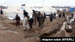 آرشیف/ سیلاب‌های اخیر در هرات بیشتر بی‌جا شده‌گان را متضرر ساخته است