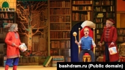 Уфада Гафури исемендәге башкорт театрында "Вовка в тридевятом царстве" спектакле. bashdram.ru фотосы