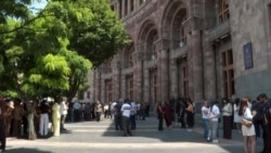 «Սենց երկրում ես չեմ ուզում ապրեմ». Գագիկ Ծառուկյանի բիզնեսների աշխատողները՝ անորոշության մեջ