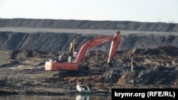 Добыча песка в Нижне-Чурбашском хвостохранилище, 4 февраля 2019 года 