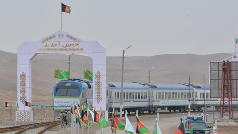 ترکمنستان د ځینو افغان سوداګرو جریمې ور وبښي