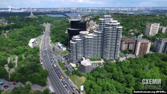 Житловий комплекс PecherSKY у Києві
