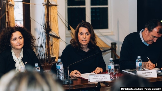 Министерката за култура Тамара Вујовиќ на состанок со претставници на Советодавната мисија на УНЕСКО, февруари 2025 година.