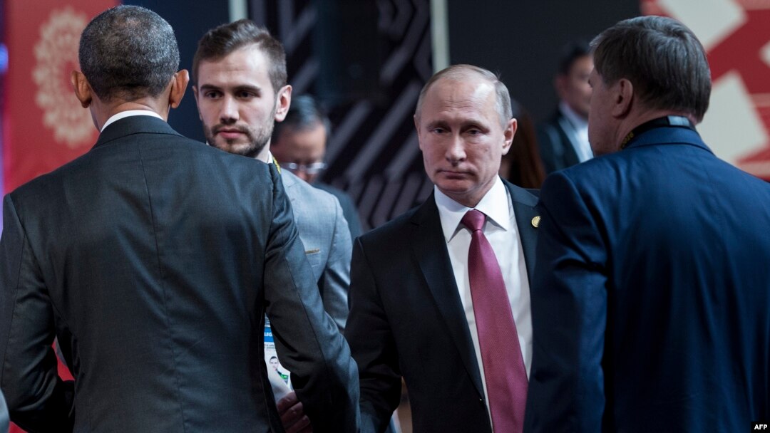 Претседателите на САД и на Русија Барак Обама и Владимир Путин на самитот на АПЕК во Лима, 20.11. 2016.