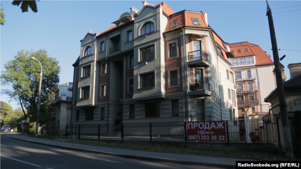 Квартирою на 146 метрів у цьому будинку у Львові володіє Олег Улінець