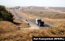 Дорога из Алматы в Бишкек через Кордайский перевал.