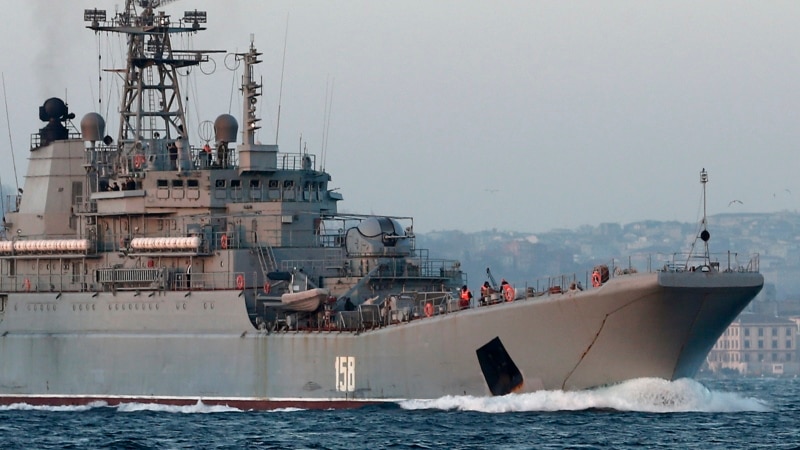 Блиска средба меѓу британски и руски воени бродови