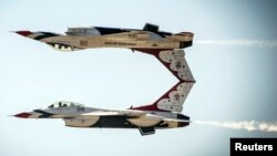 جنگنده‌های فوق پیشرفته اف-۱۶ از جمله جنگ‌افزارهایی هستند که به مصر تحویل داده می‌شوند