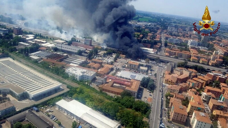 Snažna eksplozija na autoputu kod Bolonje