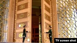 Türkmenistanyň prezidentiniň köşgi. Aşgabat