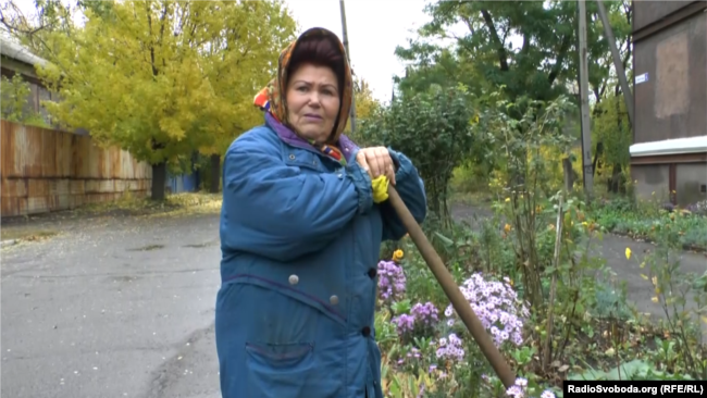 Инна Федоровна получает украинскую пенсию и помощь от группировки «ЛНР», это позволяет ей помогать детям и внукам