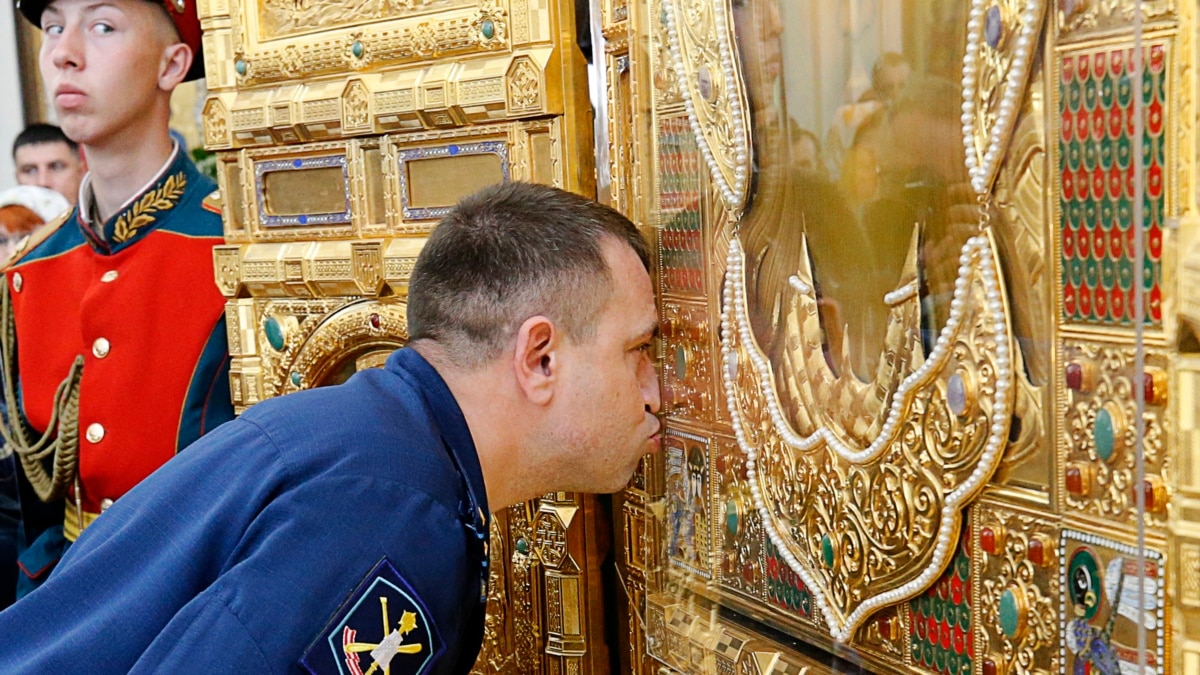 "Главными историками стали силовики". Соцсети об оскорблении Невского - Vimarsana News