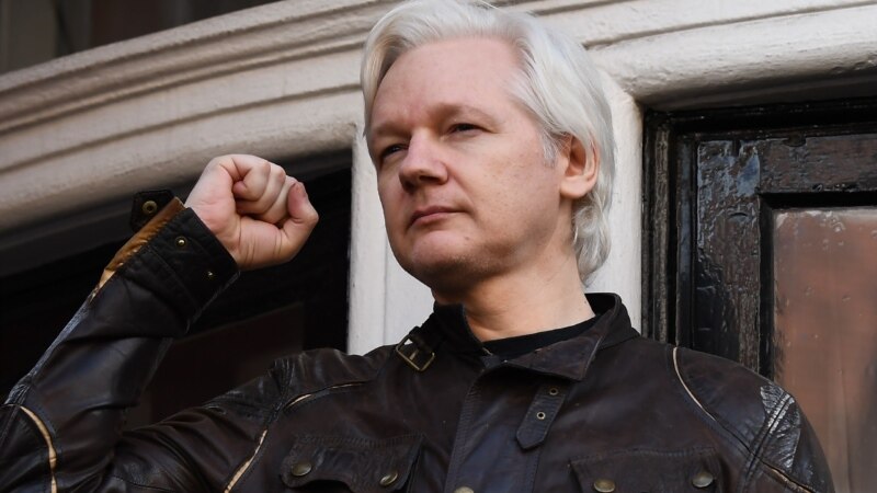 Britanski sud odlučio da se Assange može izručiti u SAD