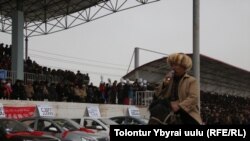 Кызыл-Суу. Один из сказителей эпоса "Манас"
