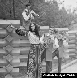 Певица София Ротару и вокально-инструментальный ансамбль "Червона Рута", 1973 год