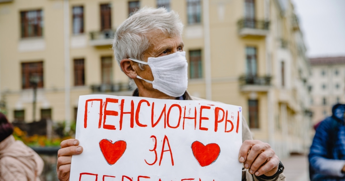 Ақ джинсыдағы секс фотосуреті