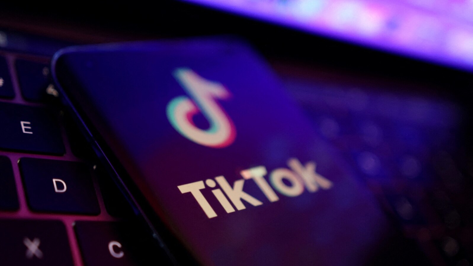 17 milioane de utilizatori TikTok sunt în Ucraina, potrivit Digital 2025.
