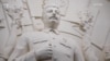 Пайкараи Сталин дар метрои Маскав баҳсбарангез шуд
