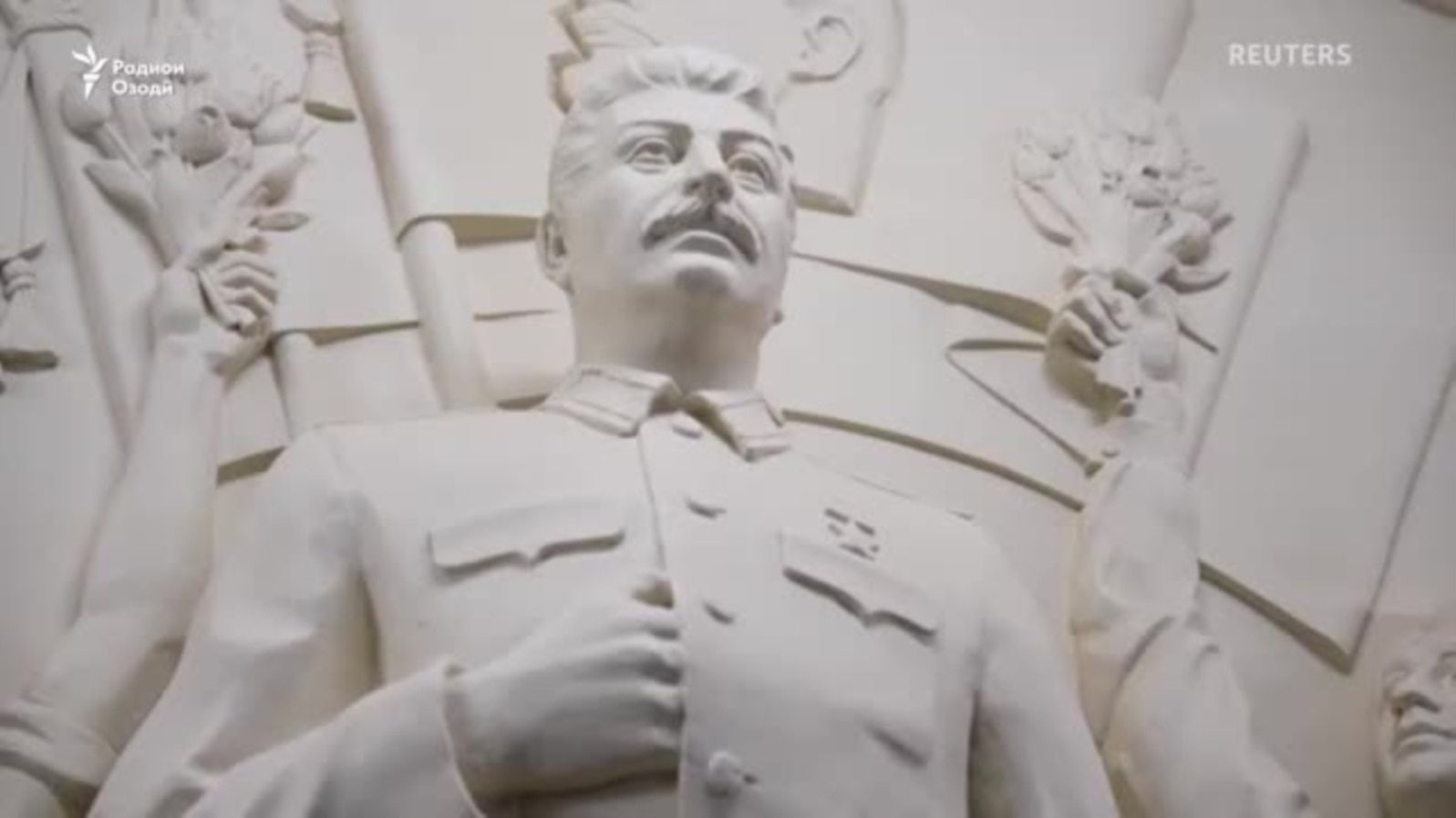 Пайкараи Сталин дар метрои Маскав баҳсбарангез шуд
