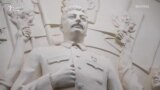 Пайкараи Сталин дар метрои Маскав баҳсбарангез шуд
