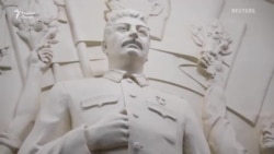 Пайкараи Сталин дар метрои Маскав баҳсбарангез шуд
