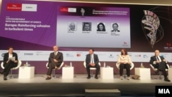 Премиерот Зоран Заев на панел дискусијата на форумот на „Економист“ во Атина, 16 септември 2020