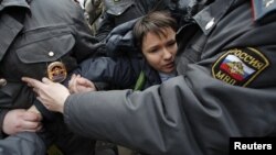 Задержания сторонников Pussy Riot у здания Таганского суда 