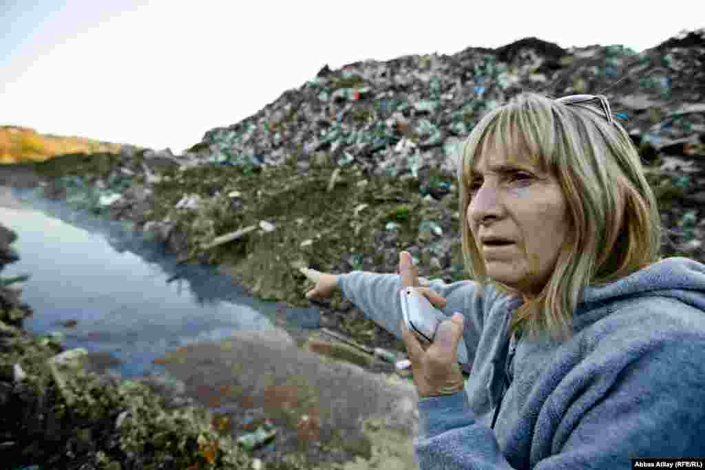 Rita Kravchenko, a resident of Uch-Dere, has campaigned against dumping here, which she says is illegal. She says the garbage dump has contaminated the Bytkha river, and that she no longer swims in the sea because of the resulting pollution. 