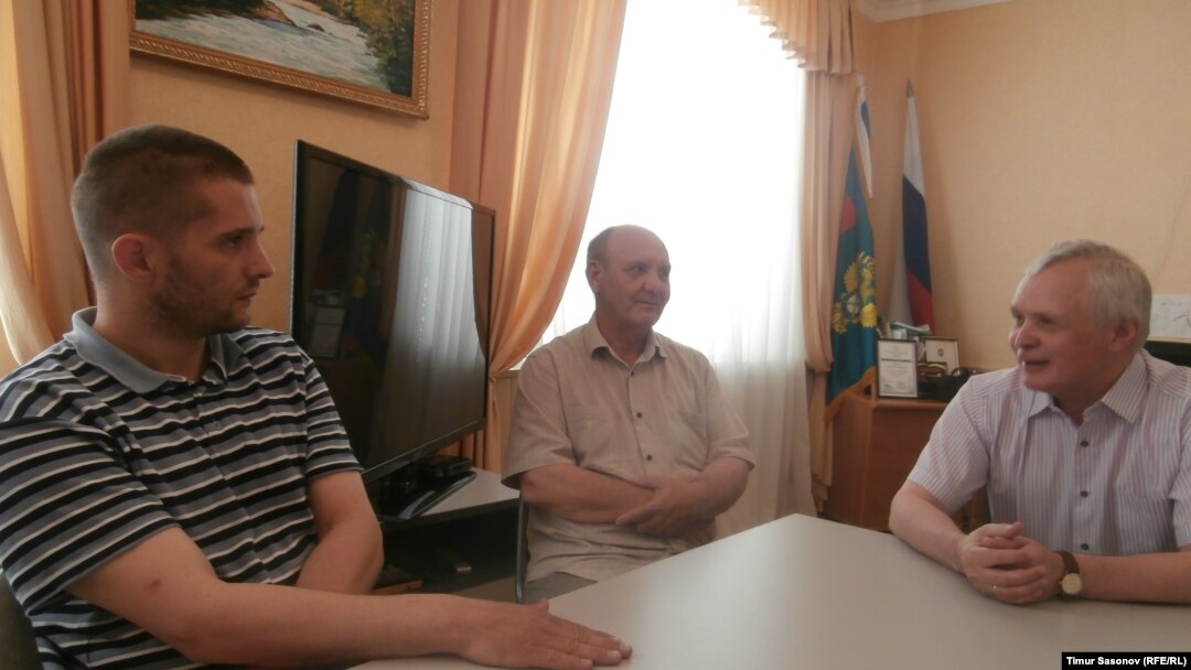 Эротикалық ілу Майлы аққұба порно фотосуреттер