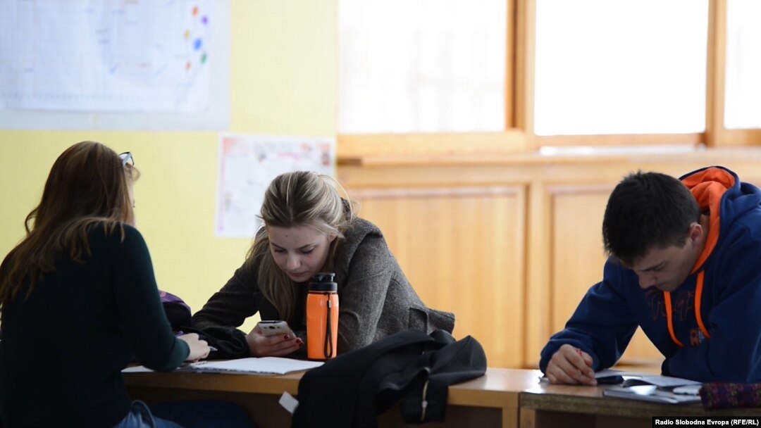 Vjetar U Leđa Za Srednjoskolce Iz Jajca Trazimo Promjenu Za Sve Skole U Bih