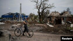 Украина шарқида вазият таҳликали бўлиб қолмоқда.