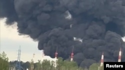 Мәскеу маңында Украина күштерінің дрон шабуылына ұшыраған нысандардың бірі (видеодан скриншот).