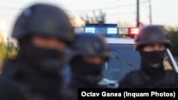 Procurori ai Parchetului de pe lângă Înalta Curte de Casație și Justiție și polițiști din Direcția de Investigare a Criminalității Economice din IGPR au realizat percheziții într-un dosar de fraudă pe piața energiei.