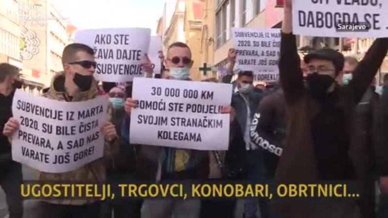 Sarajevski ugostitelji na ulici protiv mjera