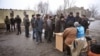 Podela humanitarne pomoći u mestu Nikišine Donjecke oblasti (okupirana teritorija)