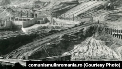 1972. Lucrari la Stația de pompare la sistemul de irigații Sadova-Corabia. Sursa: comunismulinromania.ro (MNIR)