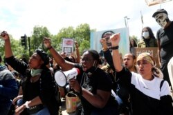 Demonstranți Black Lives Matter la Londra