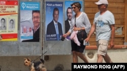 Избирательные плакаты во Франции, 6 июня 2017 года