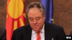 Известувачот за Македонија на Европскиот парламент Ричард Ховит.