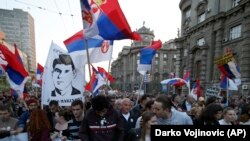 Protesta në Beograd e mbajtur më 6 prill.