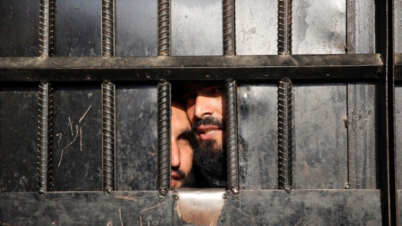 ‎د افغانستان ډېریو سیمو کې شدیدې جګړې او د زندانونو ماتېدل