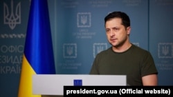 «Маємо зупинити агресора якнайшвидше. Вдячний за підтримку», – написав Зеленський у твітері