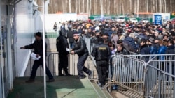 Азия: как в центре «Сахарово» в Москве вербуют мигрантов на войну