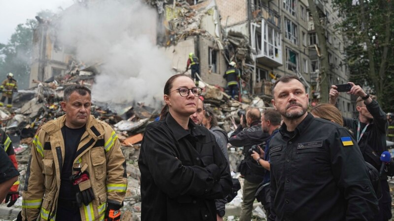 Gjashtë të vdekur dhe mbi 50 të plagosur nga sulmet ruse në Kiev